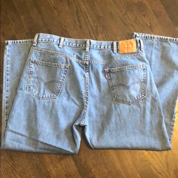 Levi’s 550 red tab 42x30 light wash - Picture 3 of 4